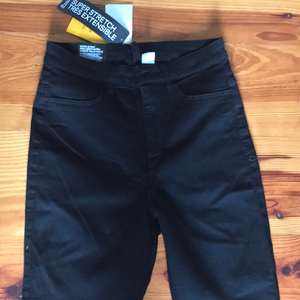 black skinny jeans